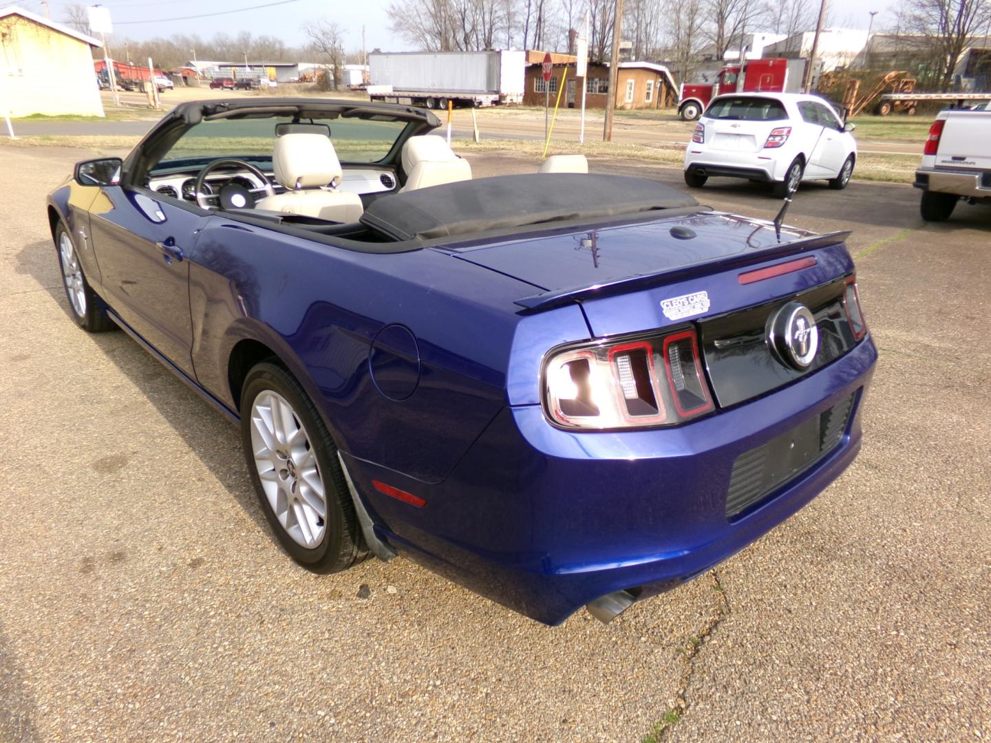 2014 Deep Impact Blue Metallic /Black Ford Mustang (1ZVBP8EM4E5) , located at 401 First NE, Bearden, AR, 71720, (870) 687-3414, 33.726528, -92.611519 - Photo#24